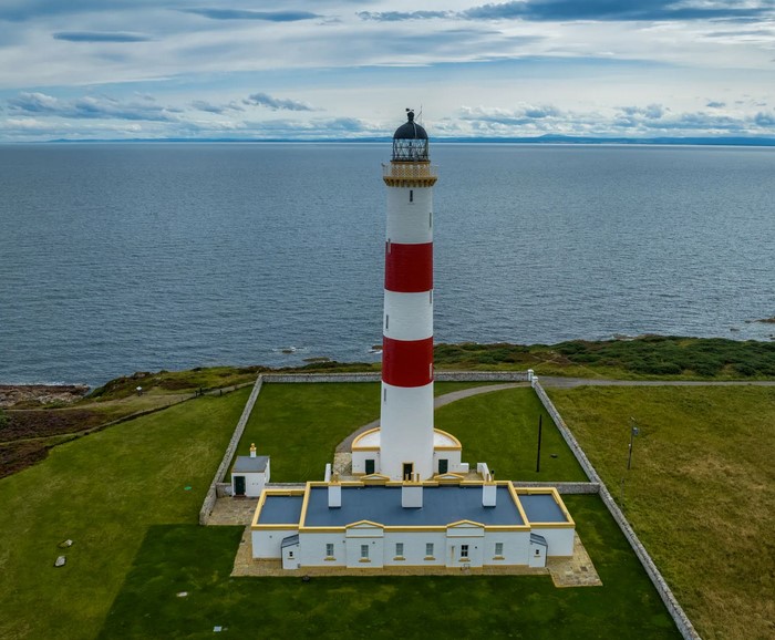 tarbat ness lighthouse